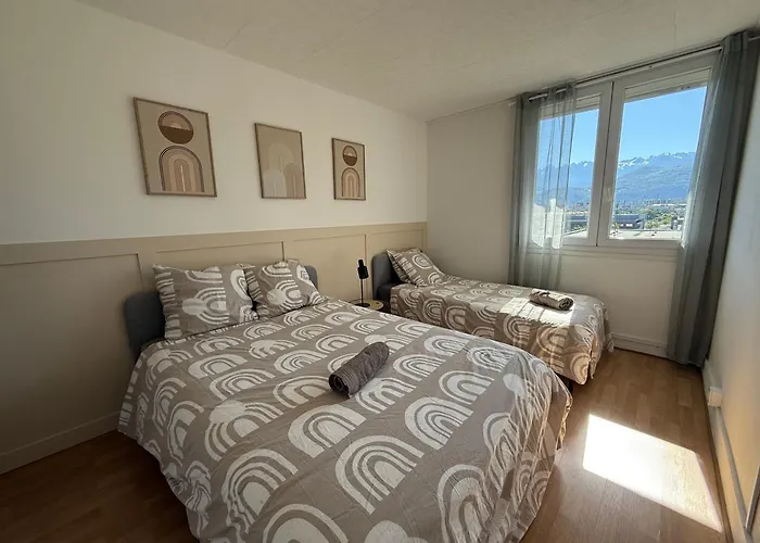 Superbe Duplex Avec Parking Gratuit