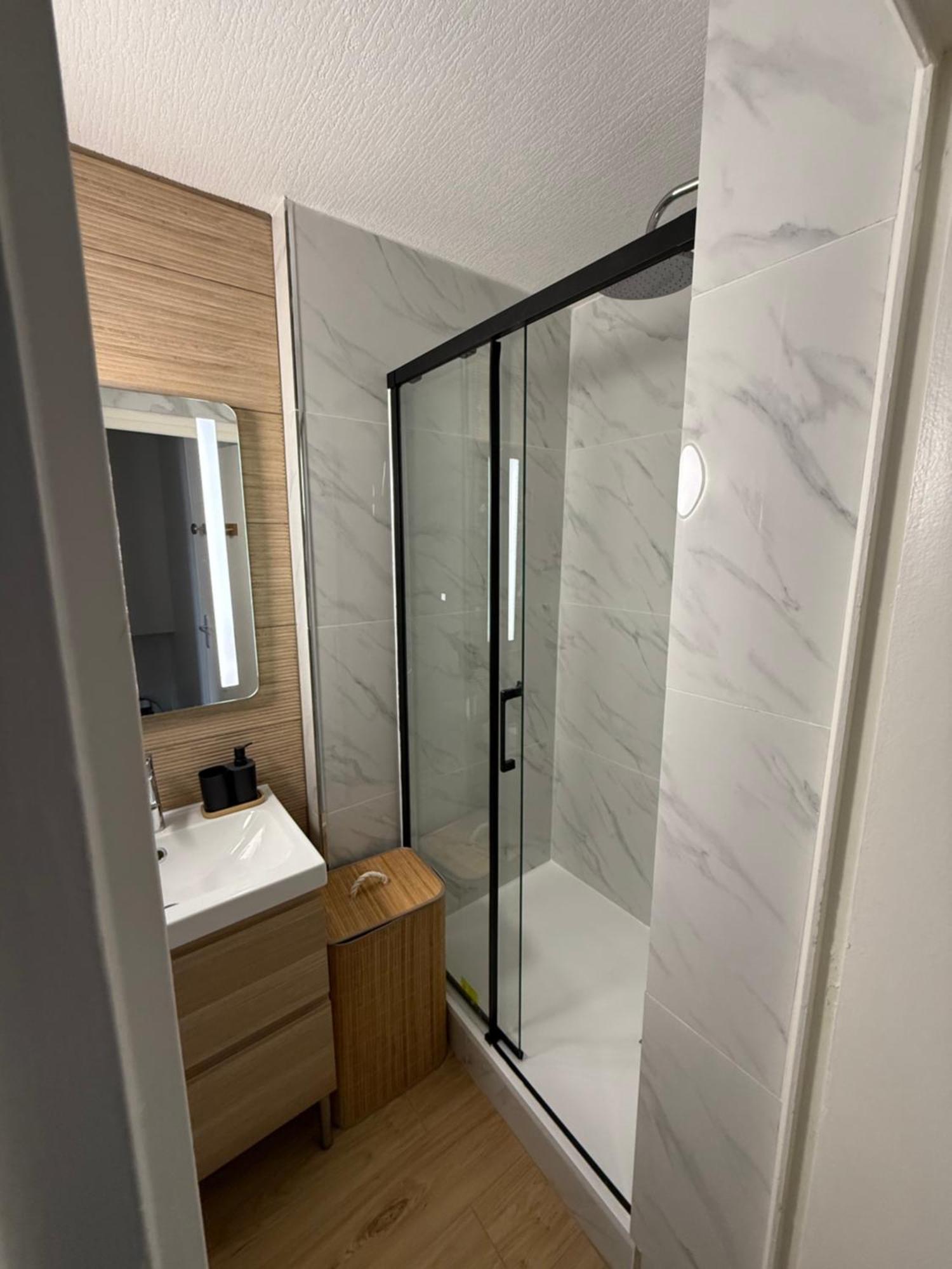 Appartement Superbe Duplex Avec Parking Gratuit